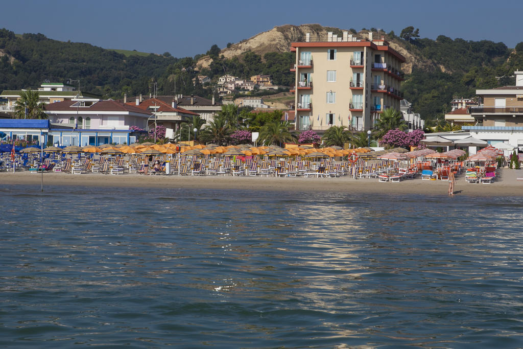 Hotel Eden Grottammare Exteriér fotografie